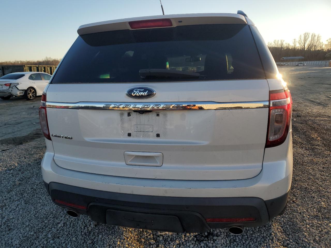 2014 Ford Explorer - Image 6