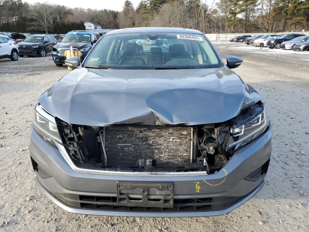 2020 Volkswagen Passat - Image 5