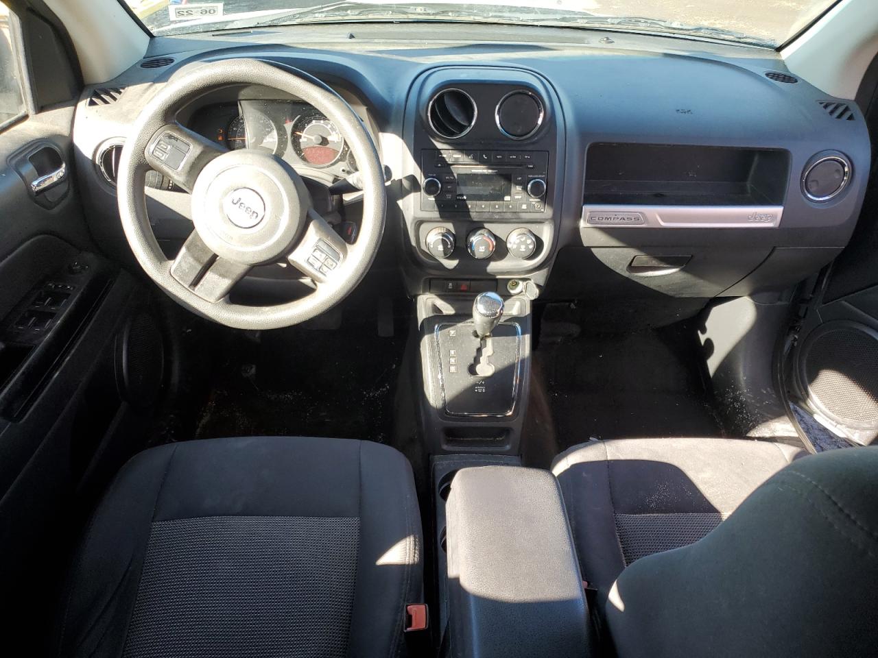 2016 Jeep Compass - Image 8