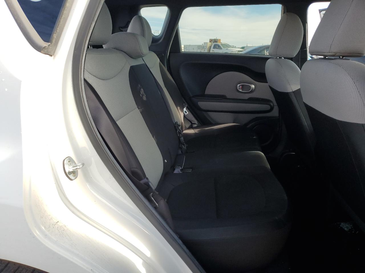 2015 Kia Soul - Image 11