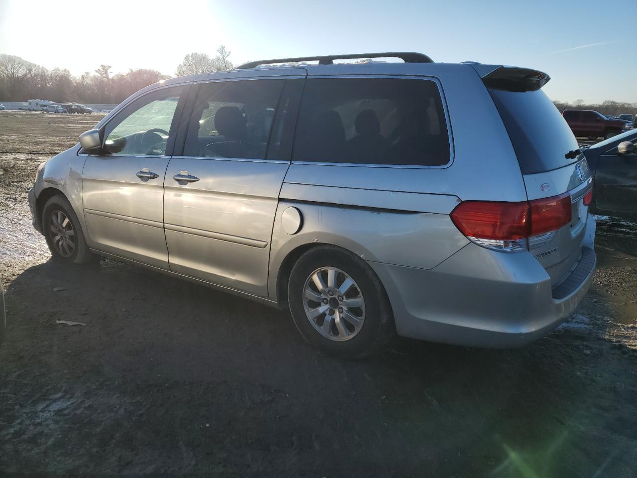 2008 Honda Odyssey - Image 2