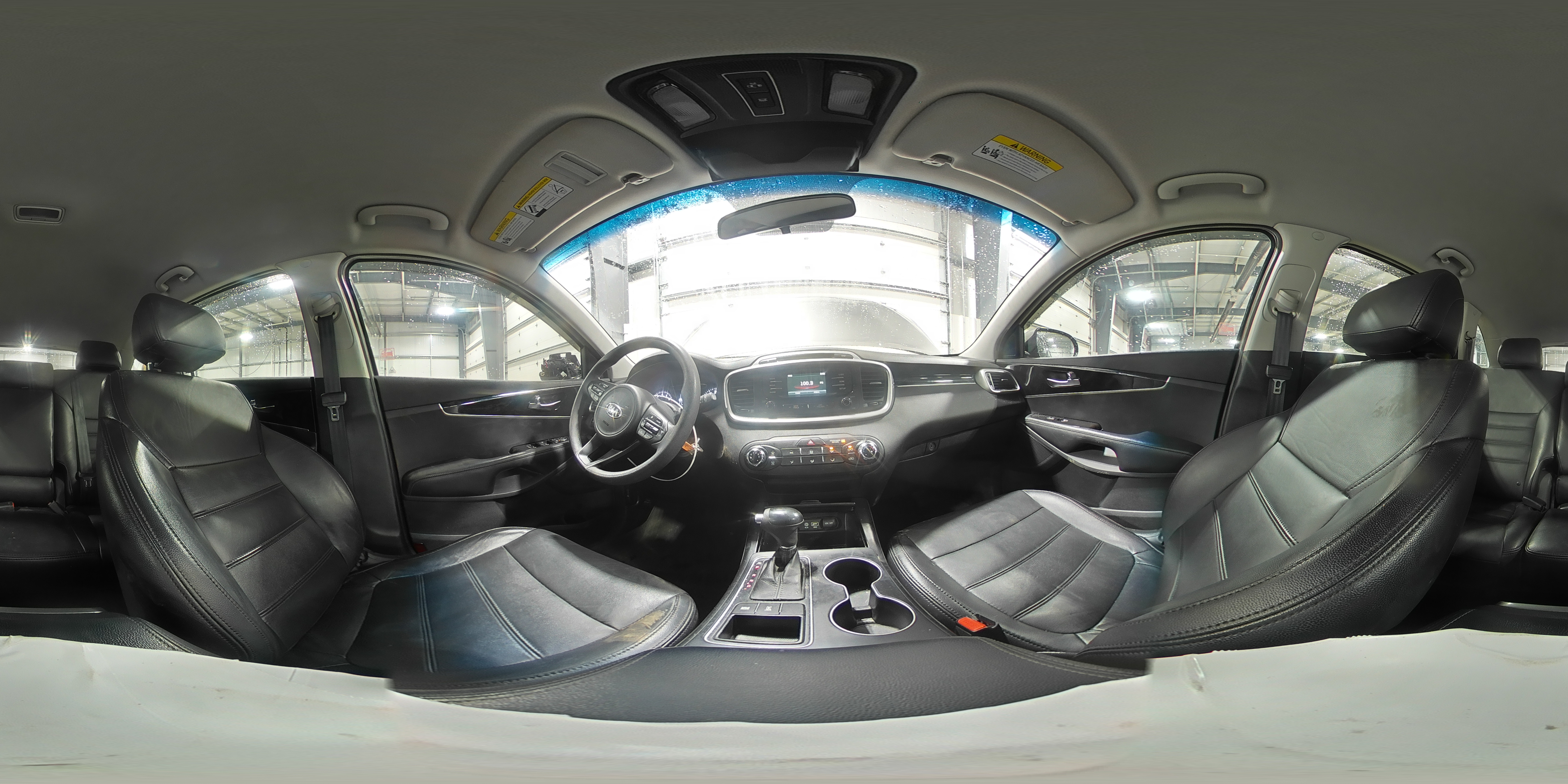 2017 Kia Sorento - Image 16