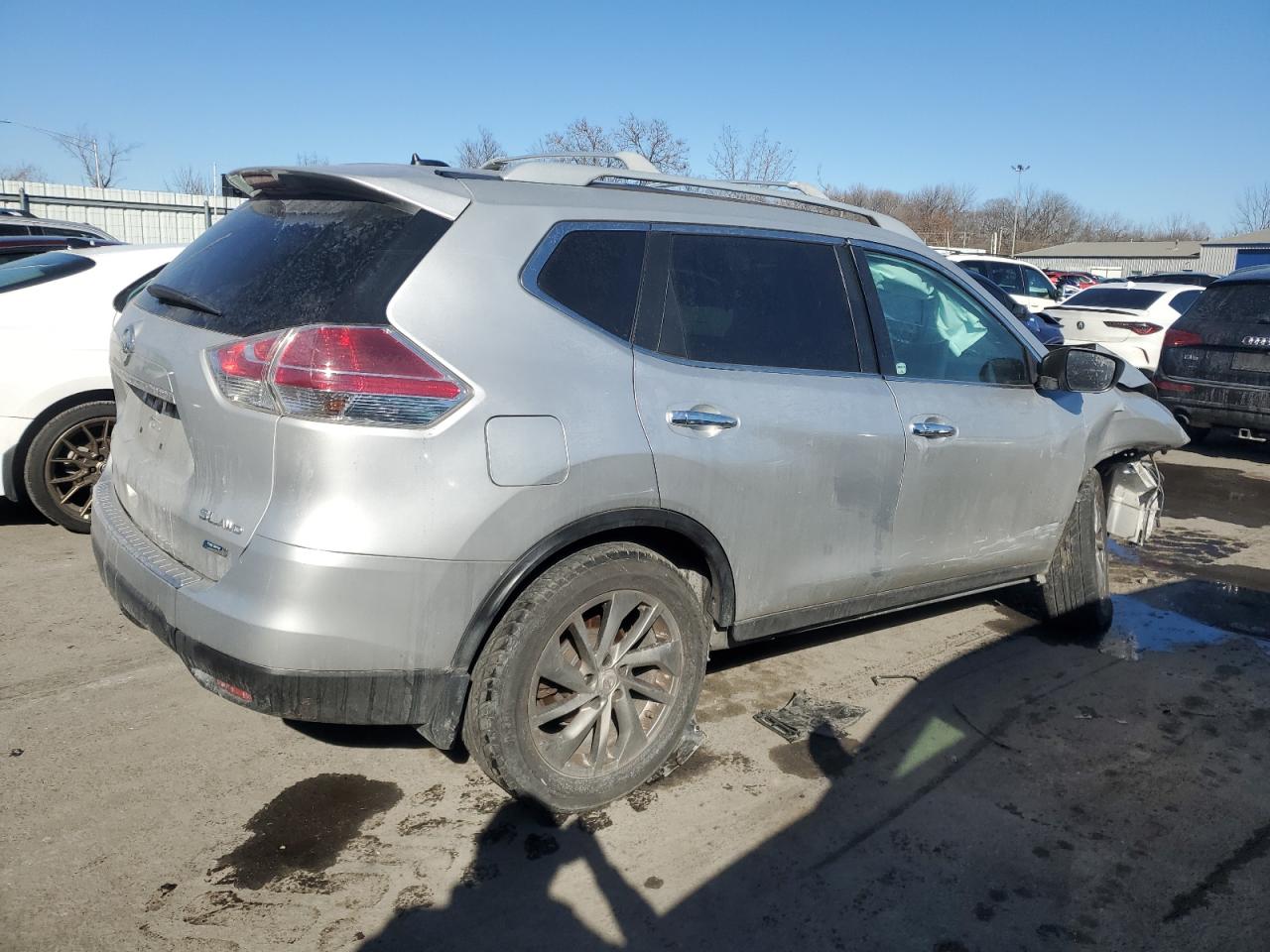 2014 Nissan Rogue - Image 3
