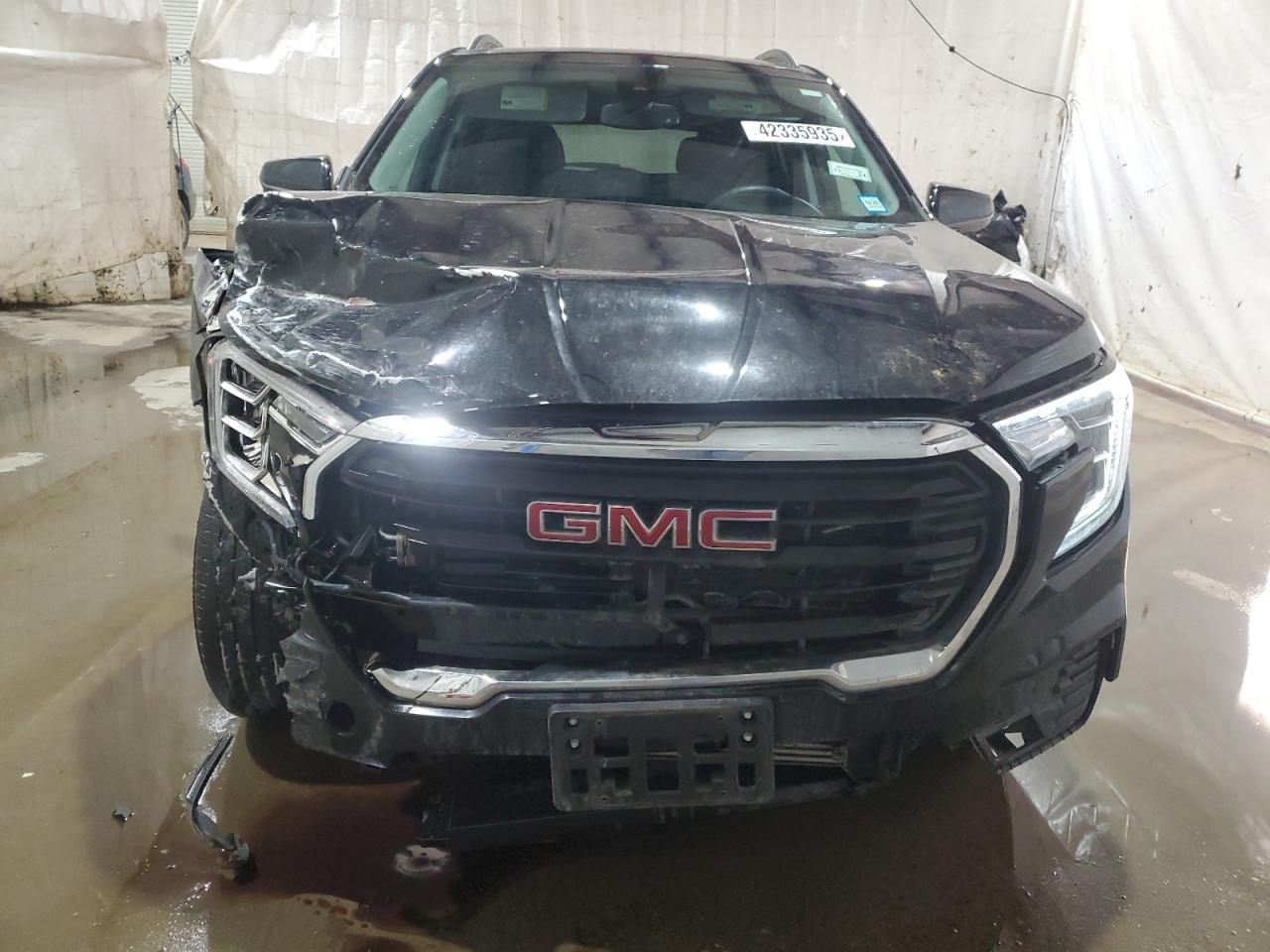 2022 GMC Terrain - Image 5