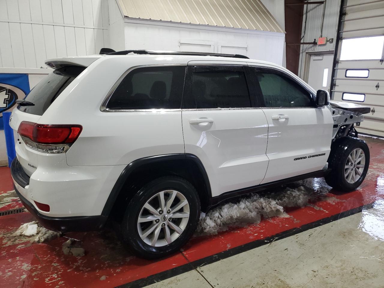 2020 Jeep Grand Cherokee - Image 3