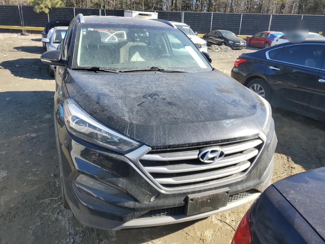 2017 Hyundai Tucson - Image 5