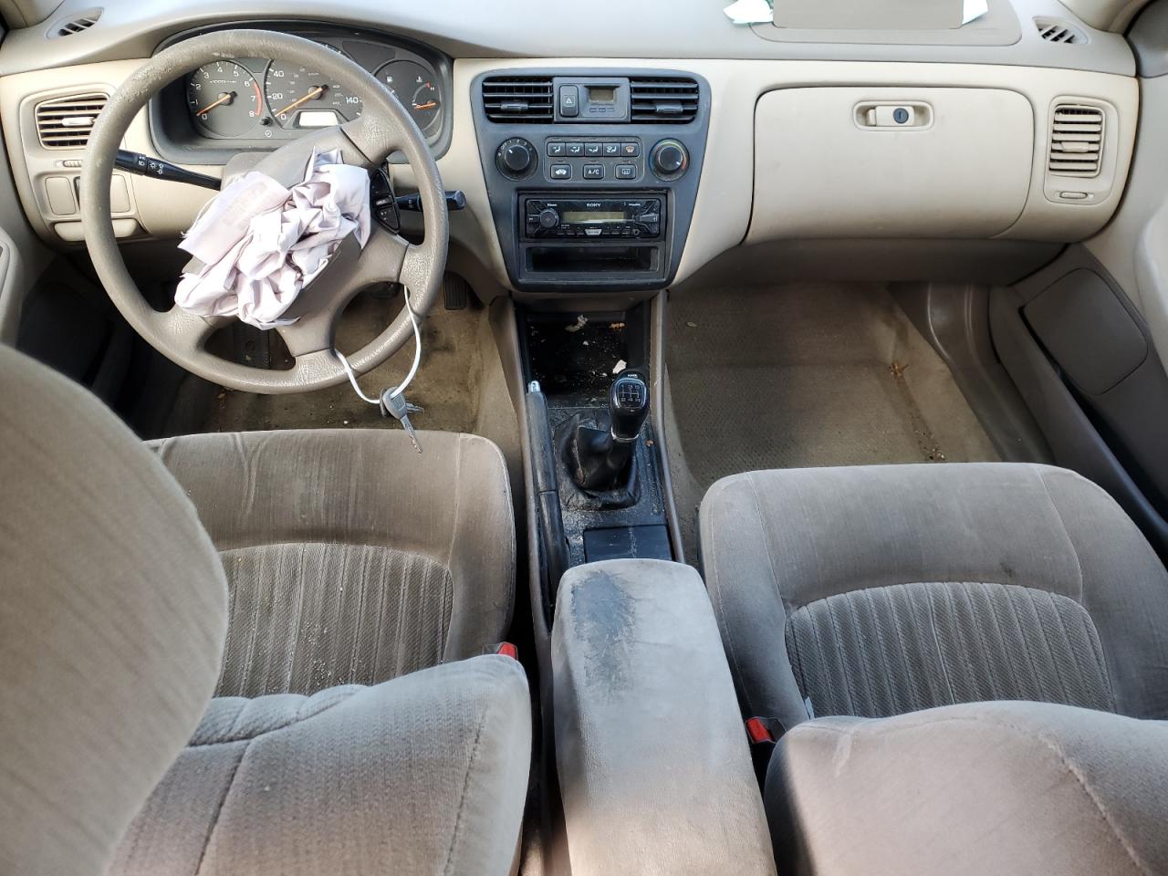1998 Honda Accord - Image 8