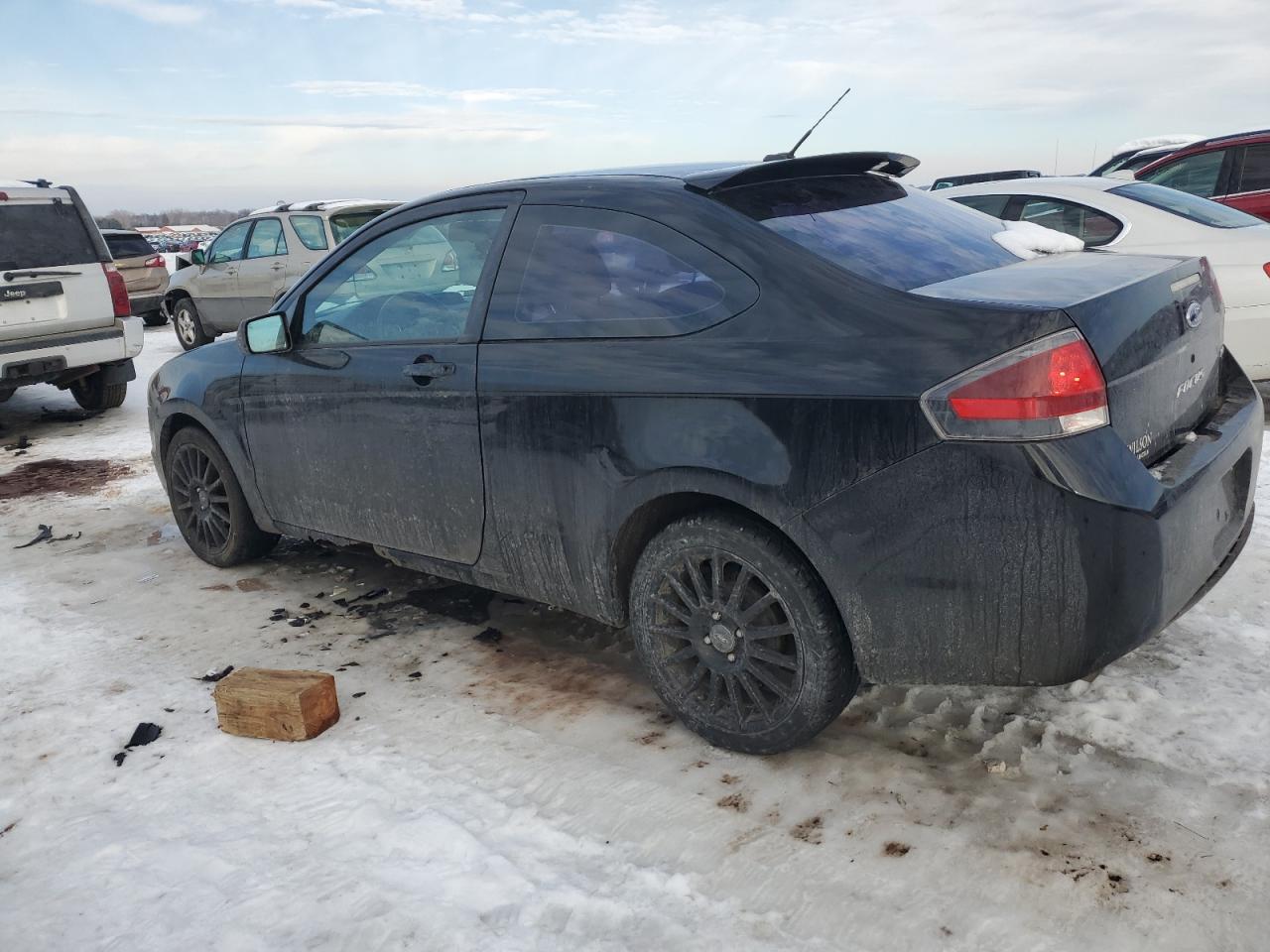 2009 Ford Focus - Image 2