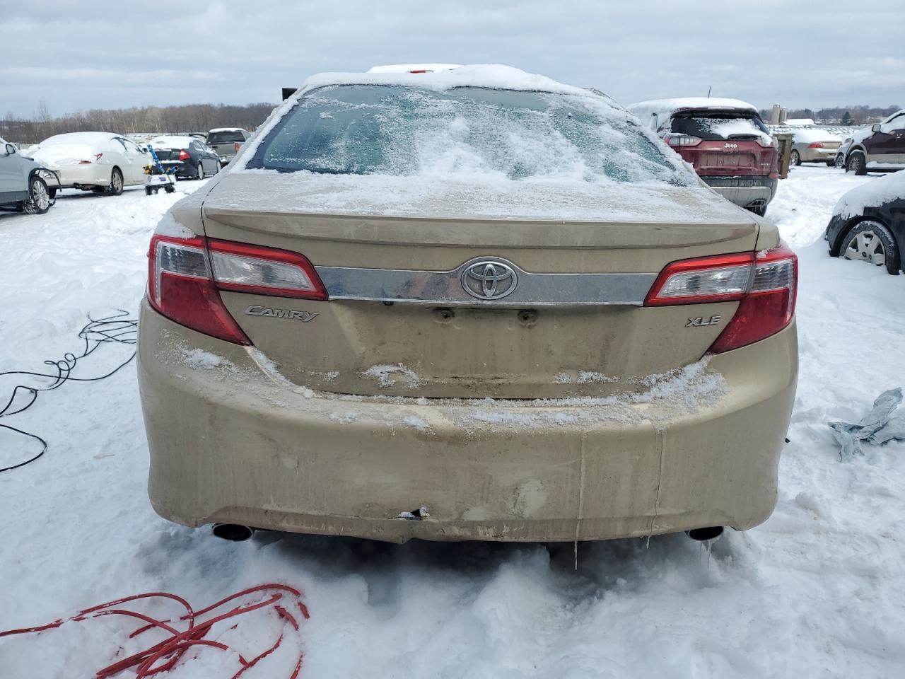 2012 Toyota Camry - Image 6