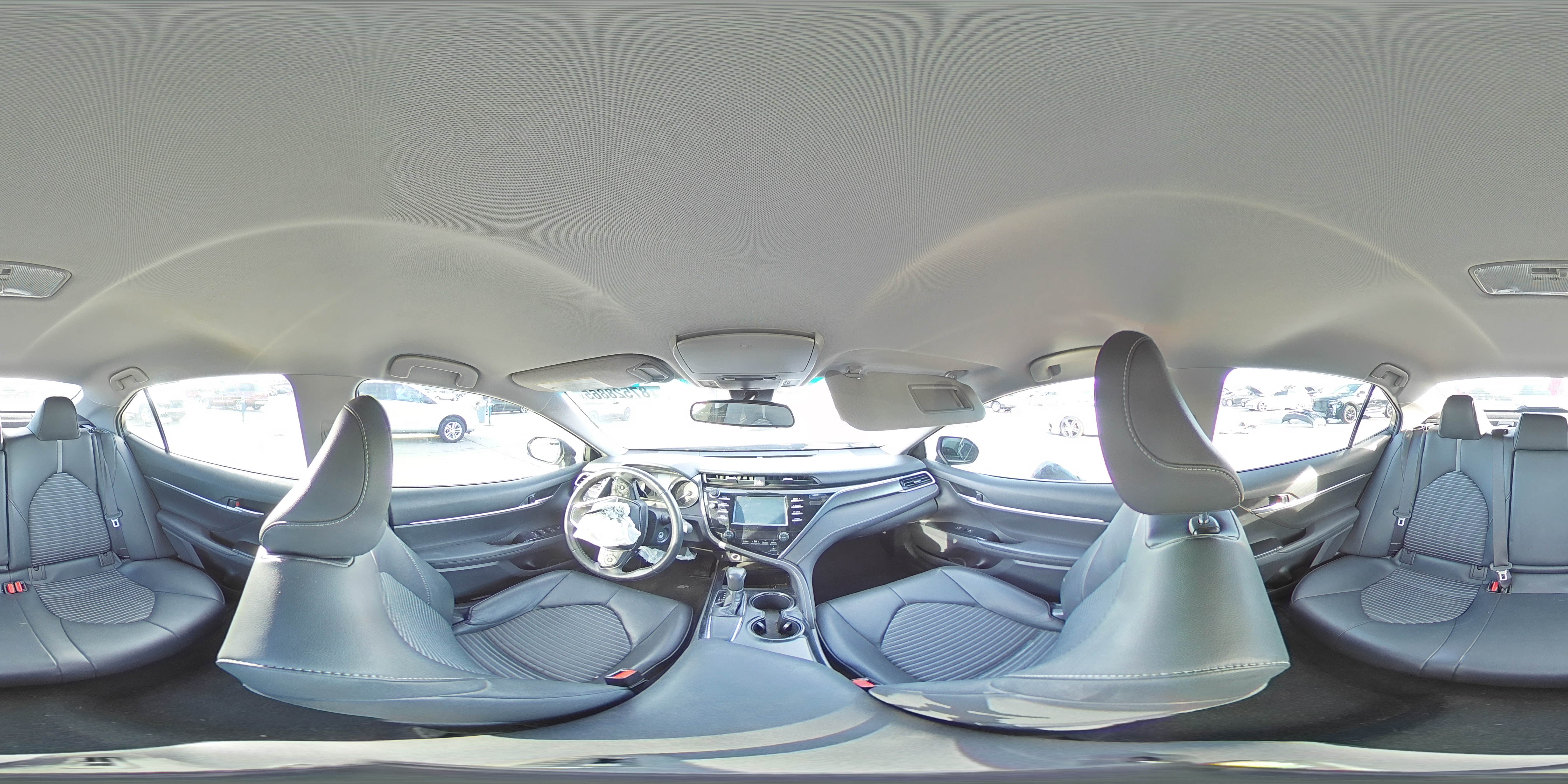 2018 Toyota Camry - Image 14