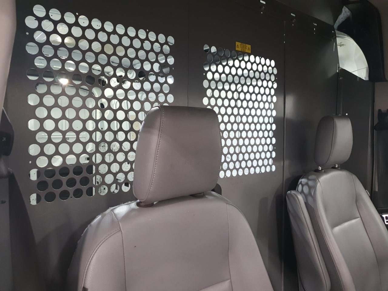 2017 Ford Transit - Image 10