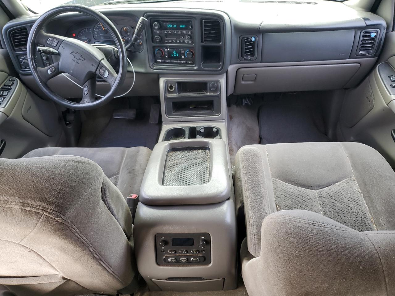 2005 Chevrolet Tahoe - Image 8