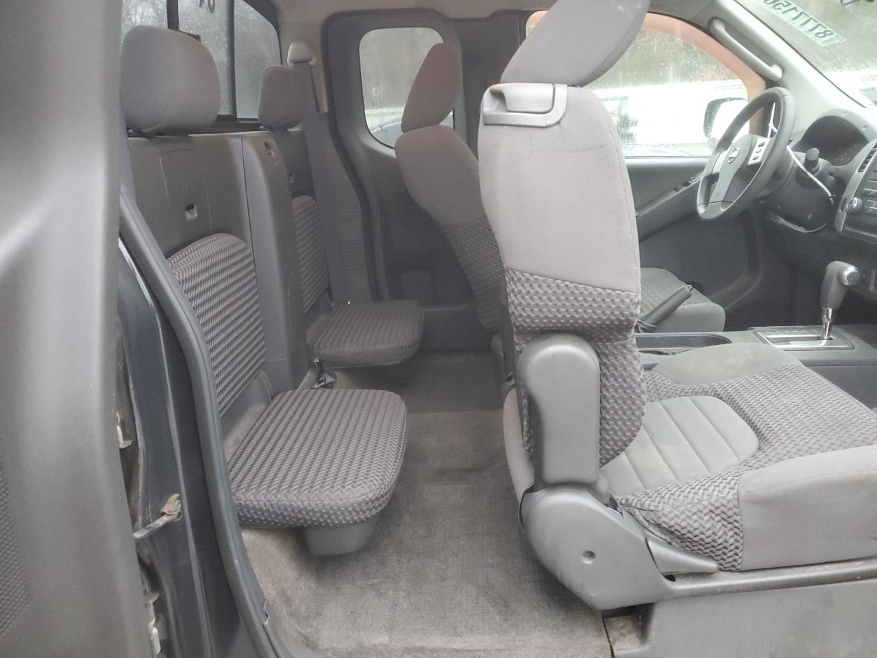 2010 Nissan Navara (Frontier) - Image 10