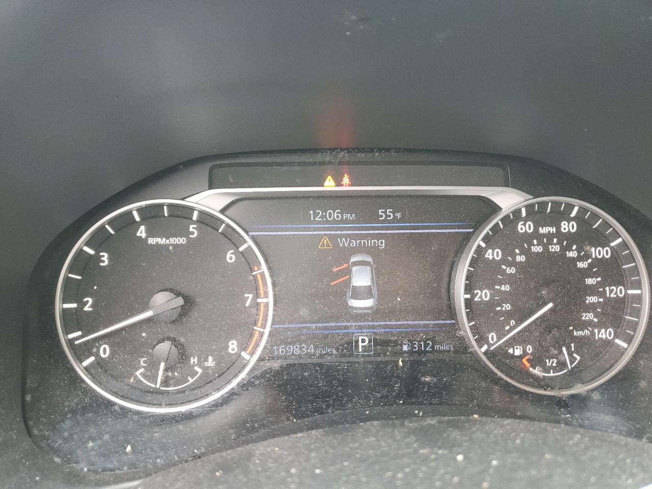 2019 Nissan Altima - Image 9