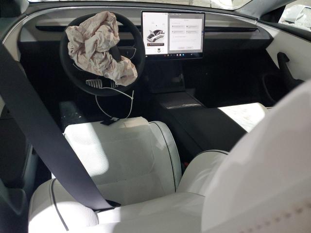  TESLA MODEL 3 2024 Білий