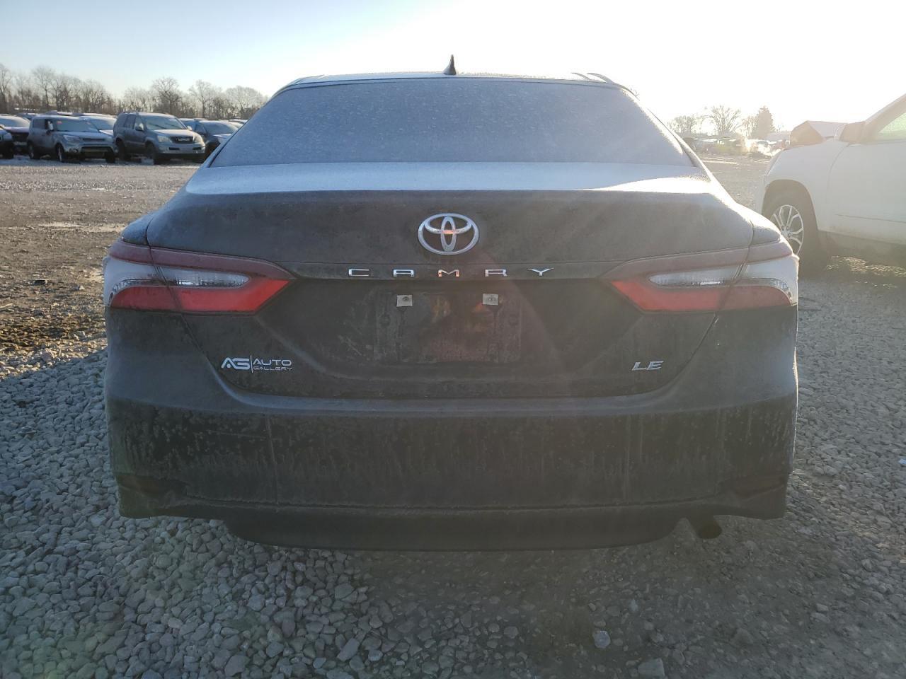 2021 Toyota Camry - Image 6