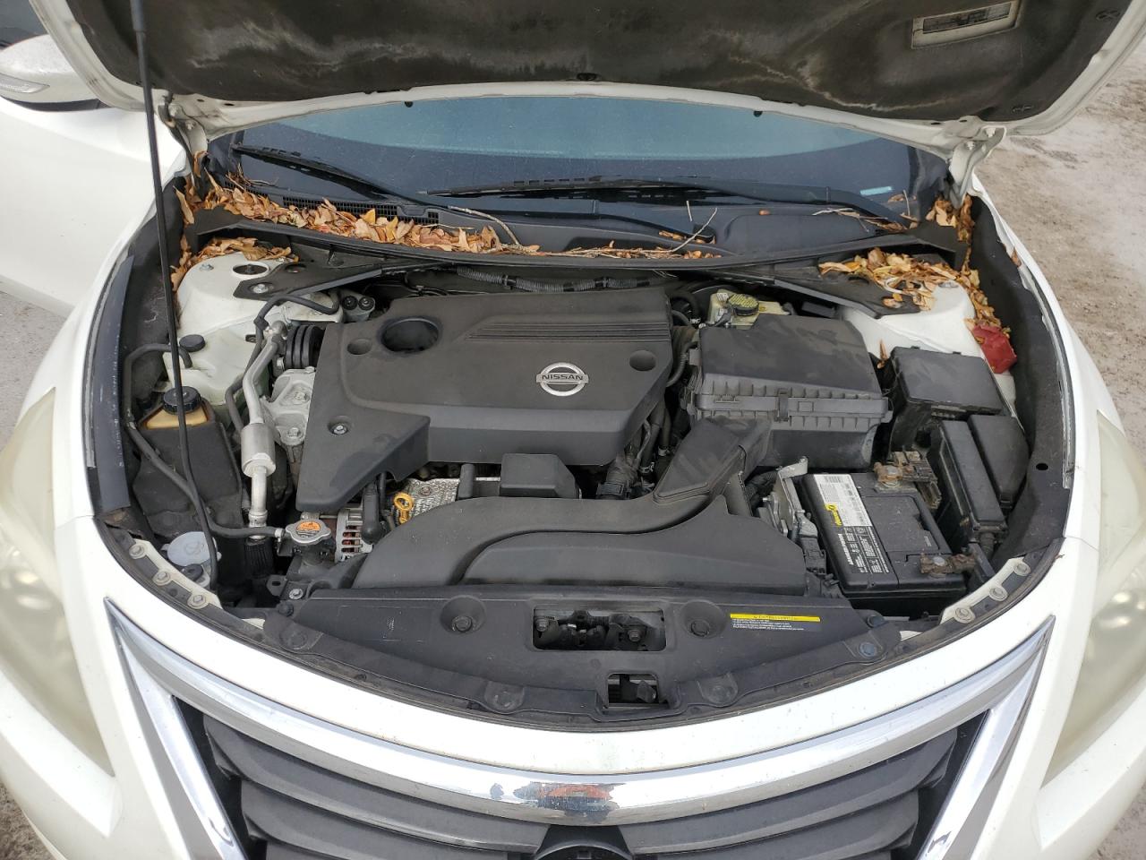 2015 Nissan Altima - Image 12