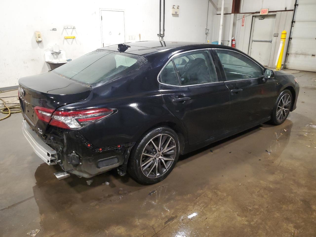 2023 Toyota Camry - Image 3