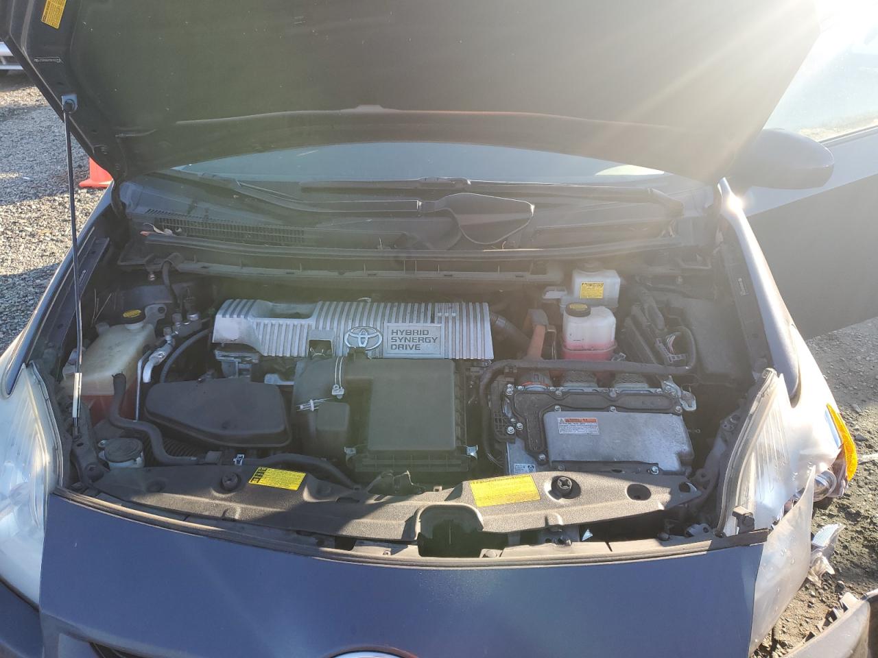 2011 Toyota Prius - Image 12