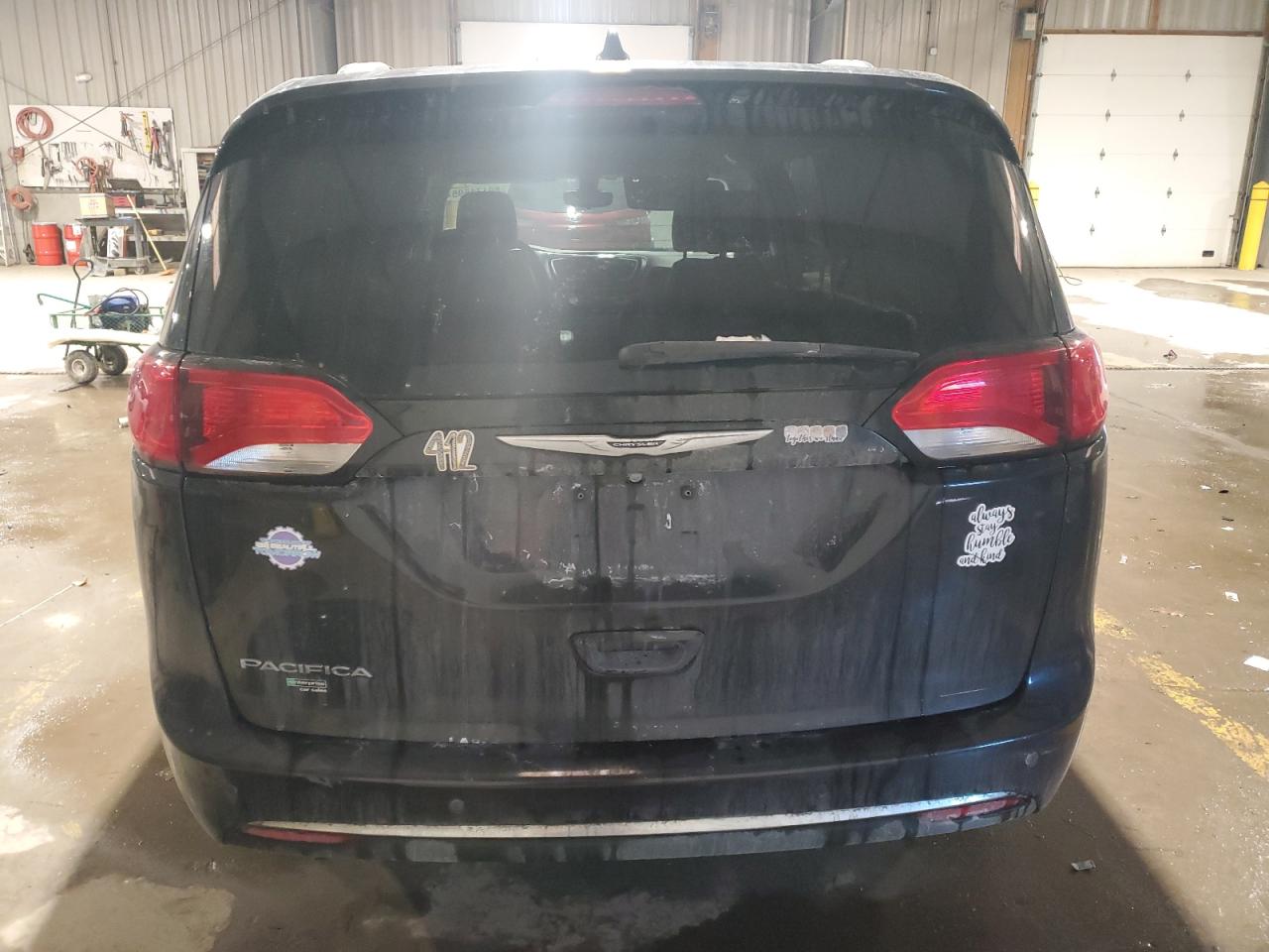 2017 Chrysler Pacifica - Image 6