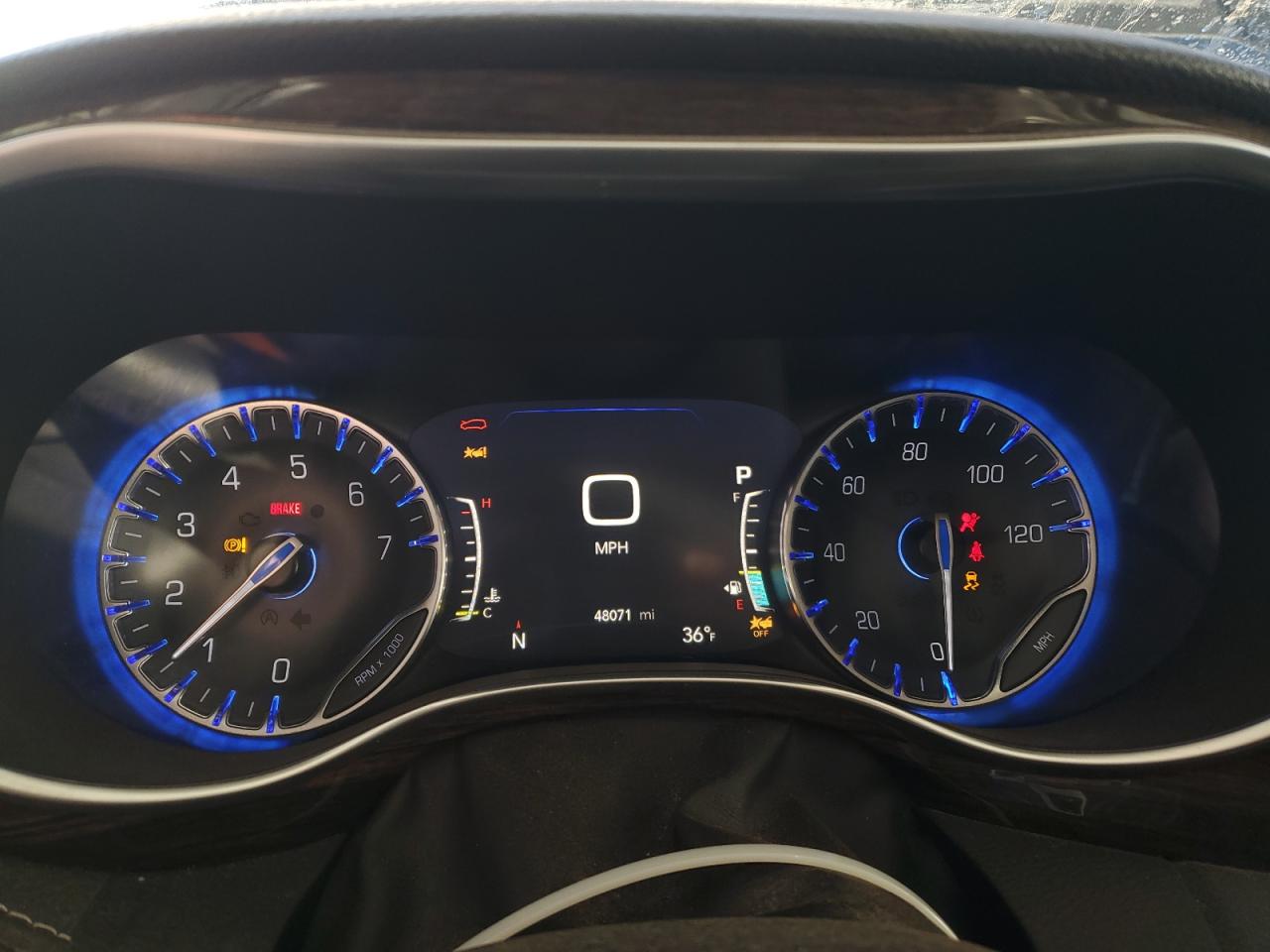 2022 Chrysler Pacifica - Image 9
