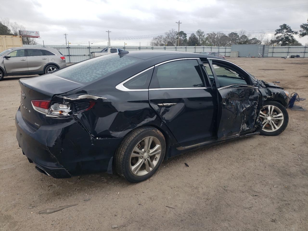 2019 Hyundai Sonata - Image 3