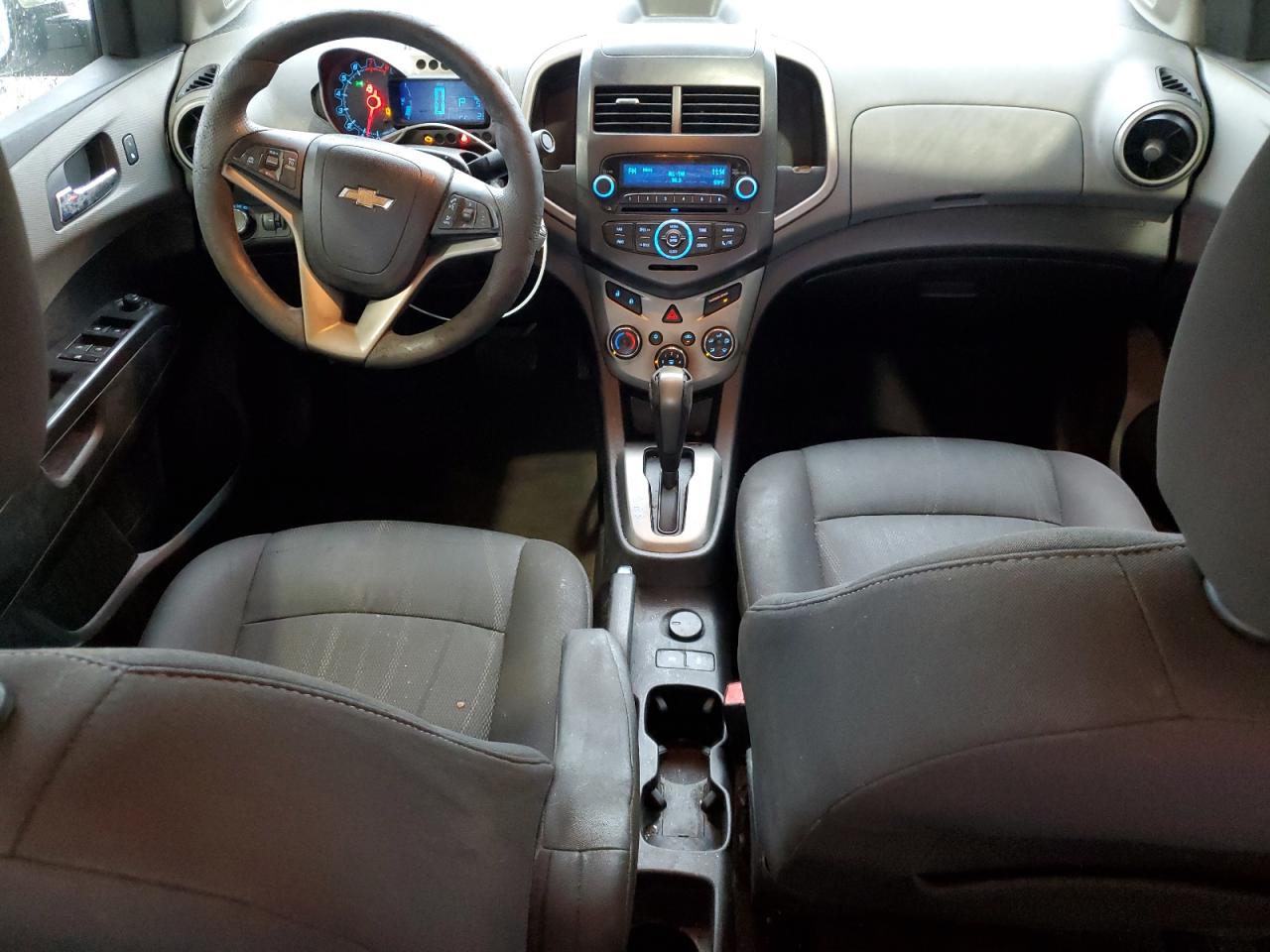2014 Chevrolet Sonic - Image 8