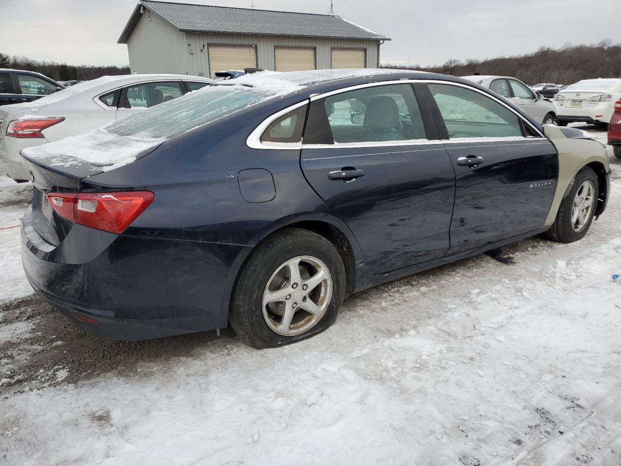 VIN 1G1ZC5ST2HF220941 2017 CHEVROLET MALIBU no.3