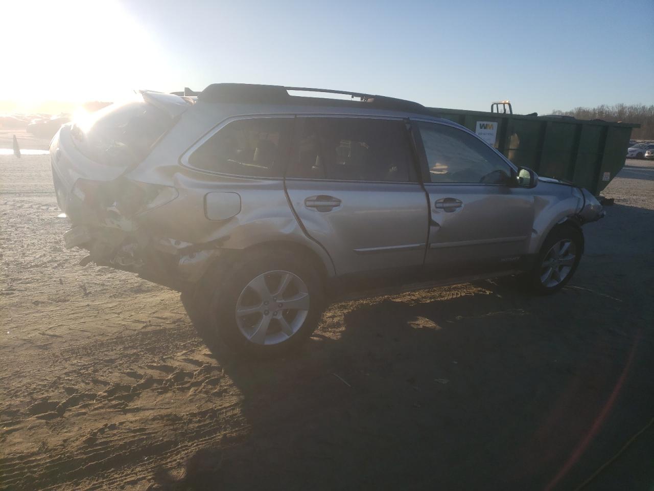 2014 Subaru Outback - Image 3