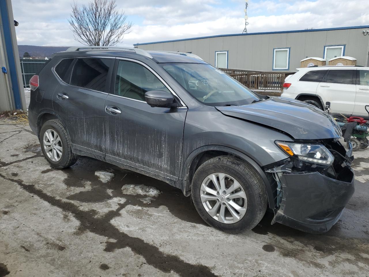 2015 Nissan Rogue - Image 4