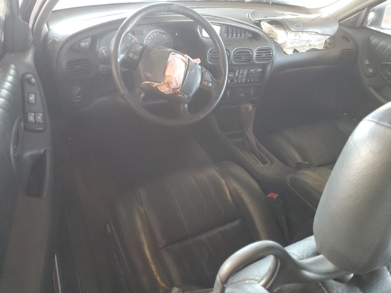 2000 Pontiac Grand Prix - Image 8