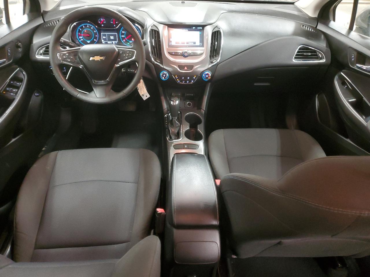2017 Chevrolet Cruze - Image 8