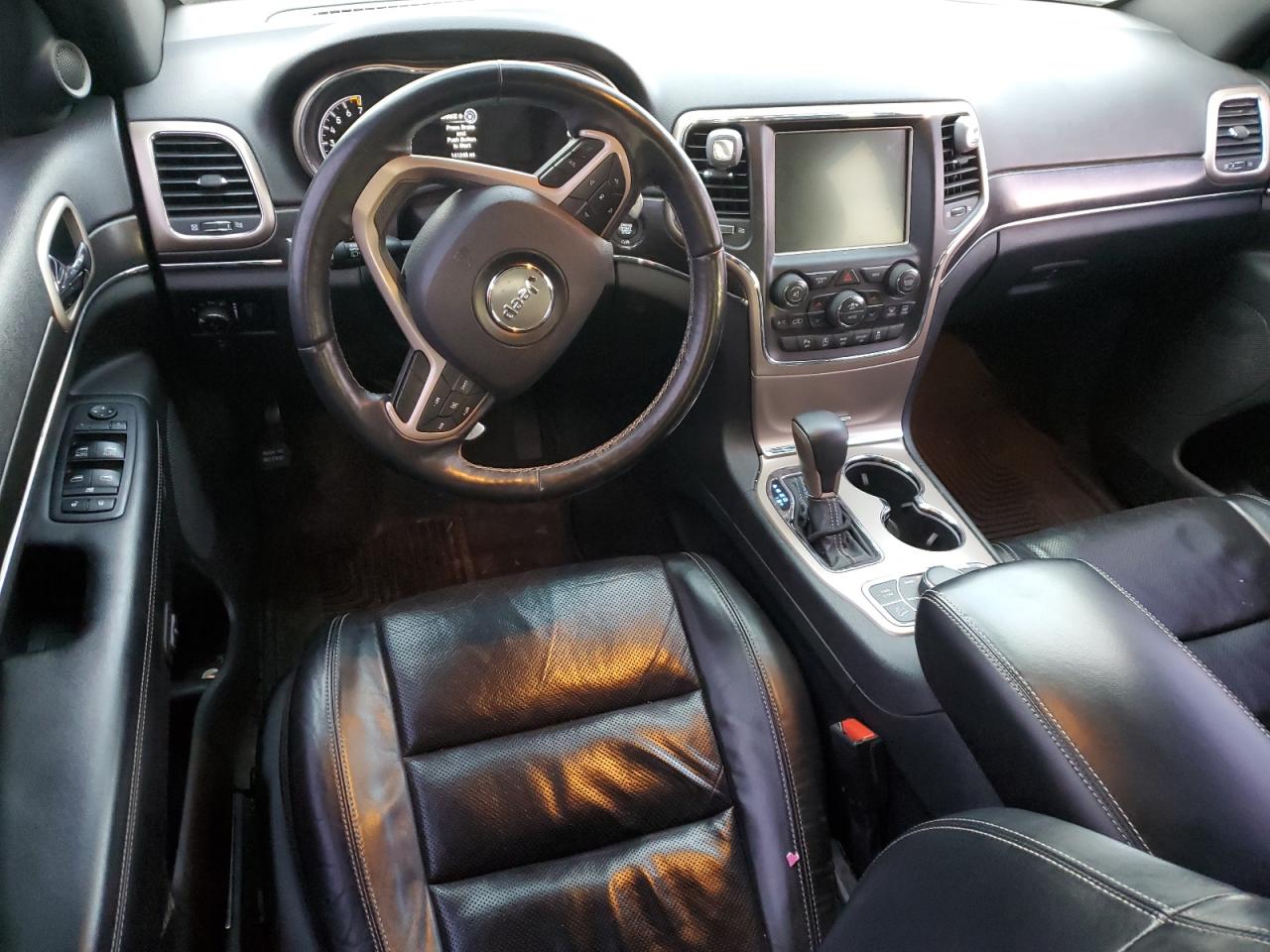 2017 Jeep Grand Cherokee - Image 8