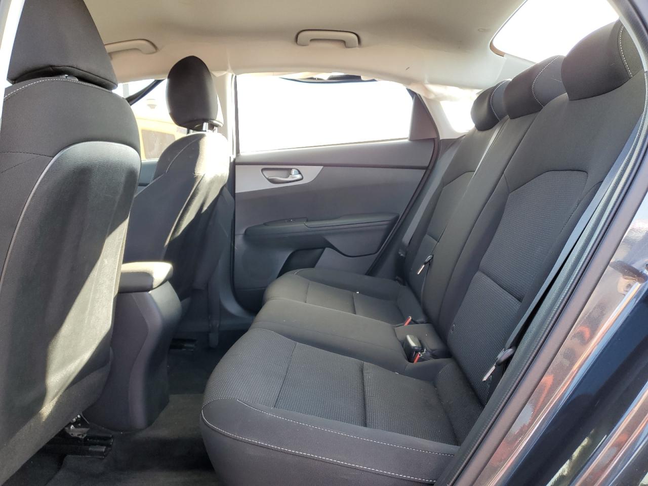 2021 Kia Forte - Image 10