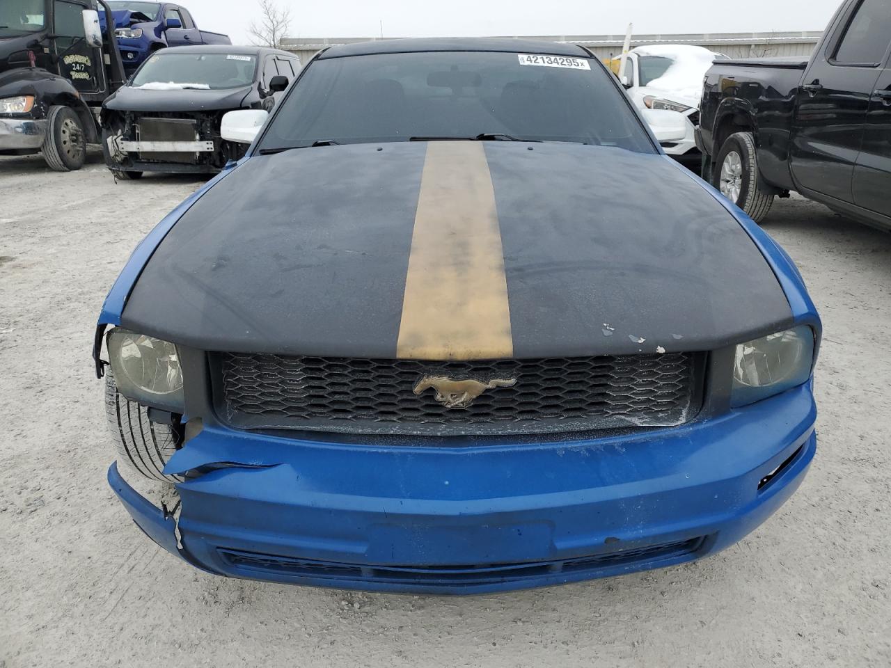2007 Ford Mustang - Image 5