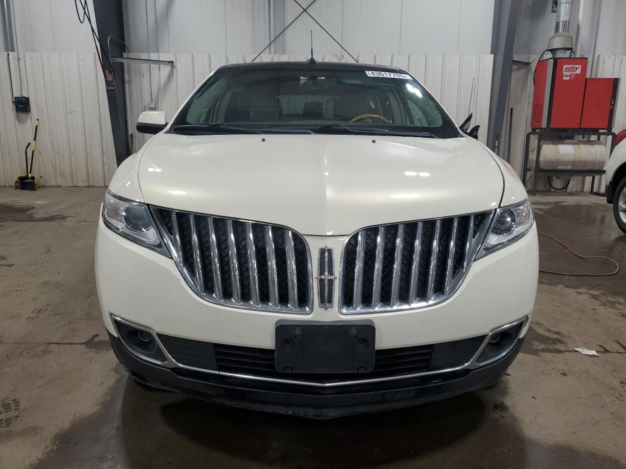 2013 Lincoln MKX - Image 5