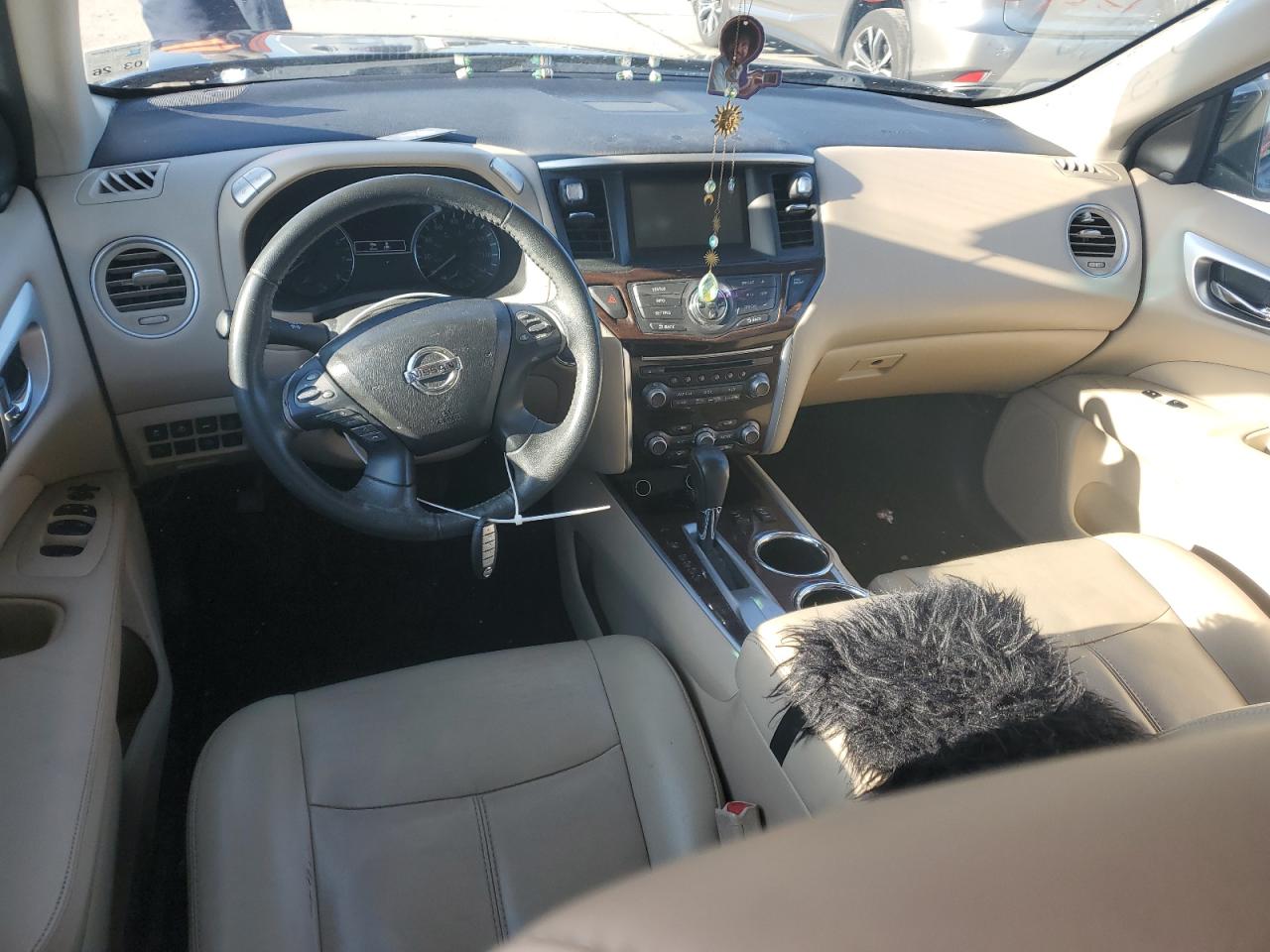 2016 Nissan Pathfinder - Image 8