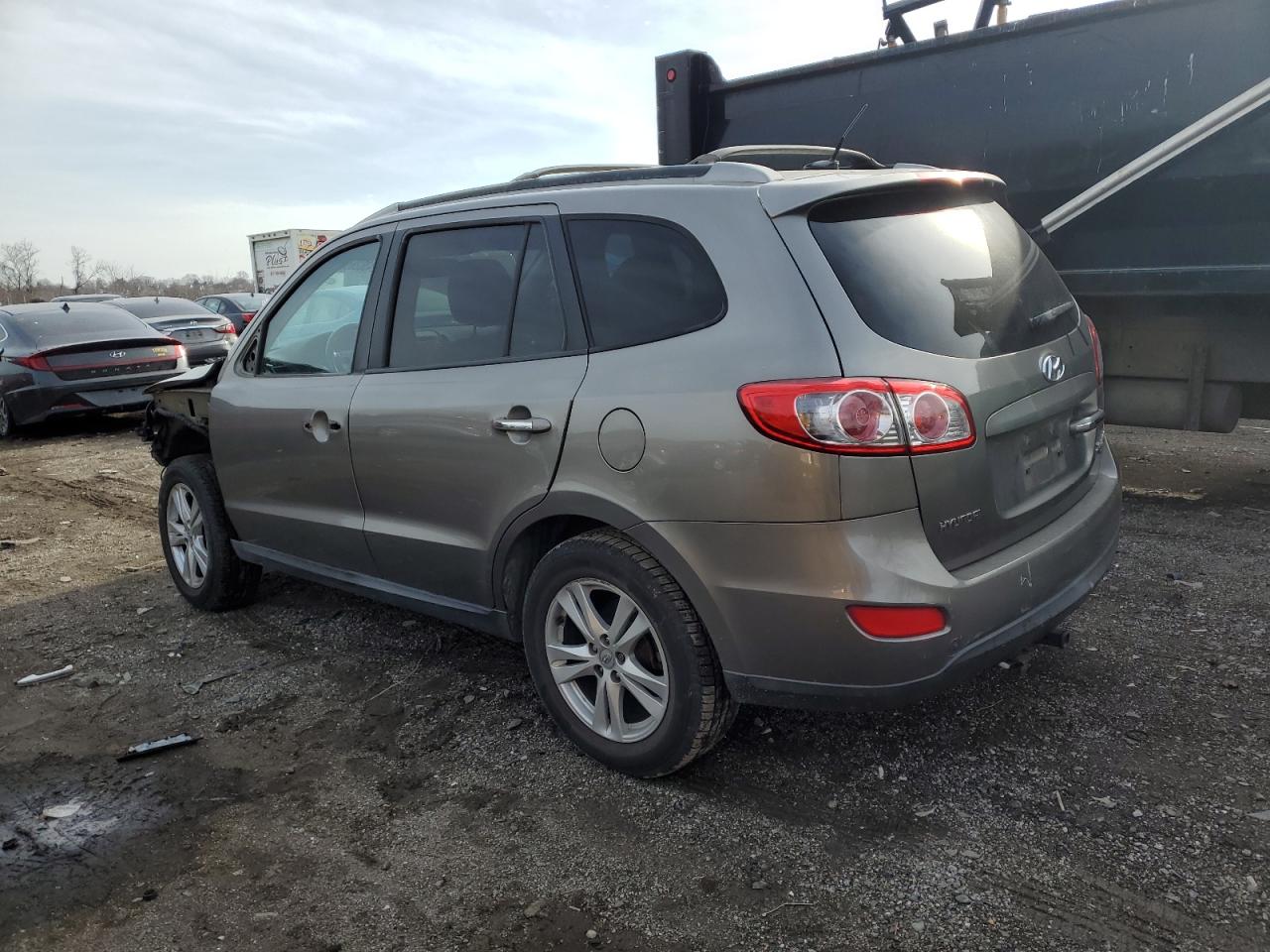 2011 Hyundai Santa Fe - Image 2