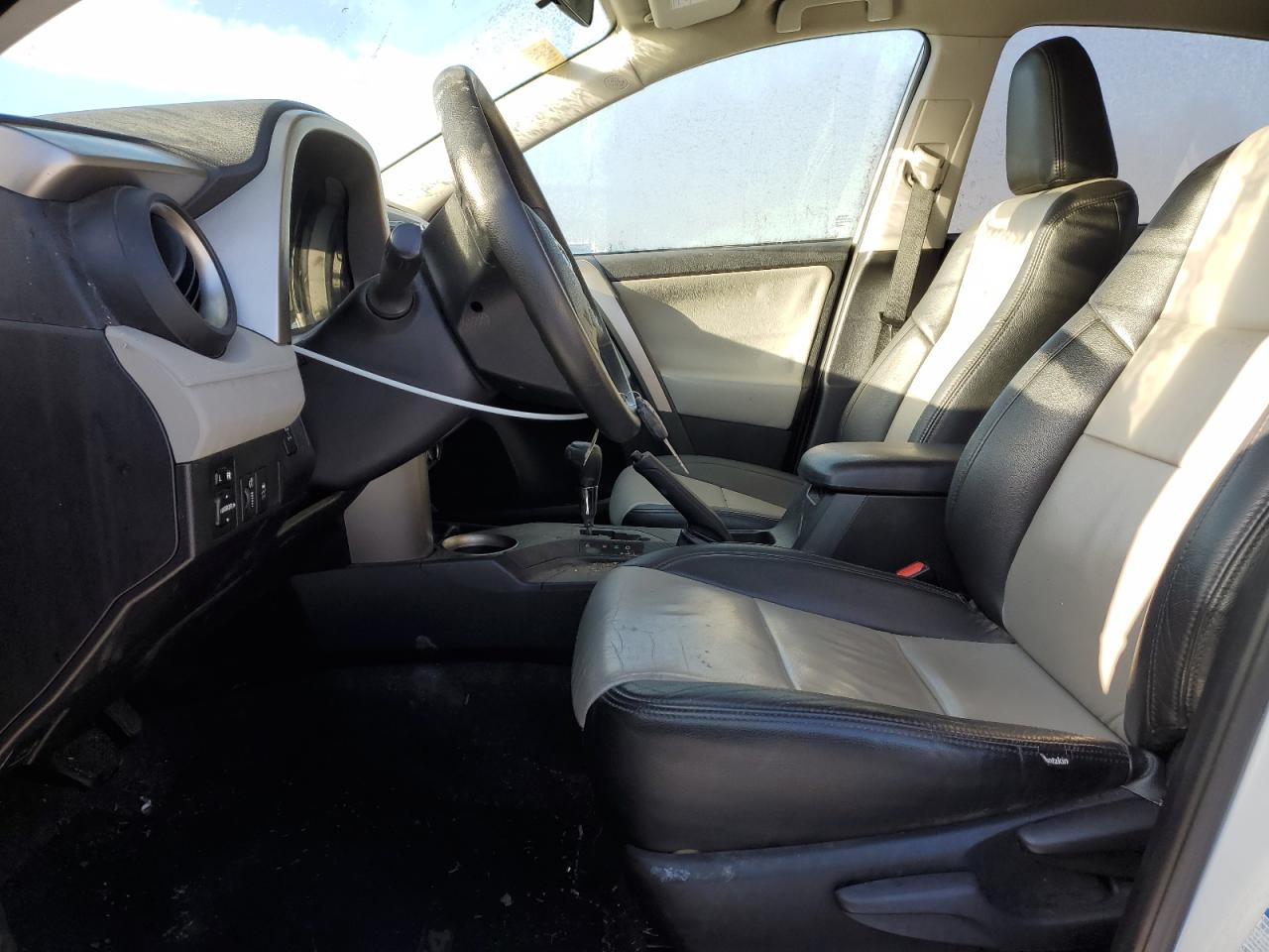 2015 Toyota RAV 4 - Image 7