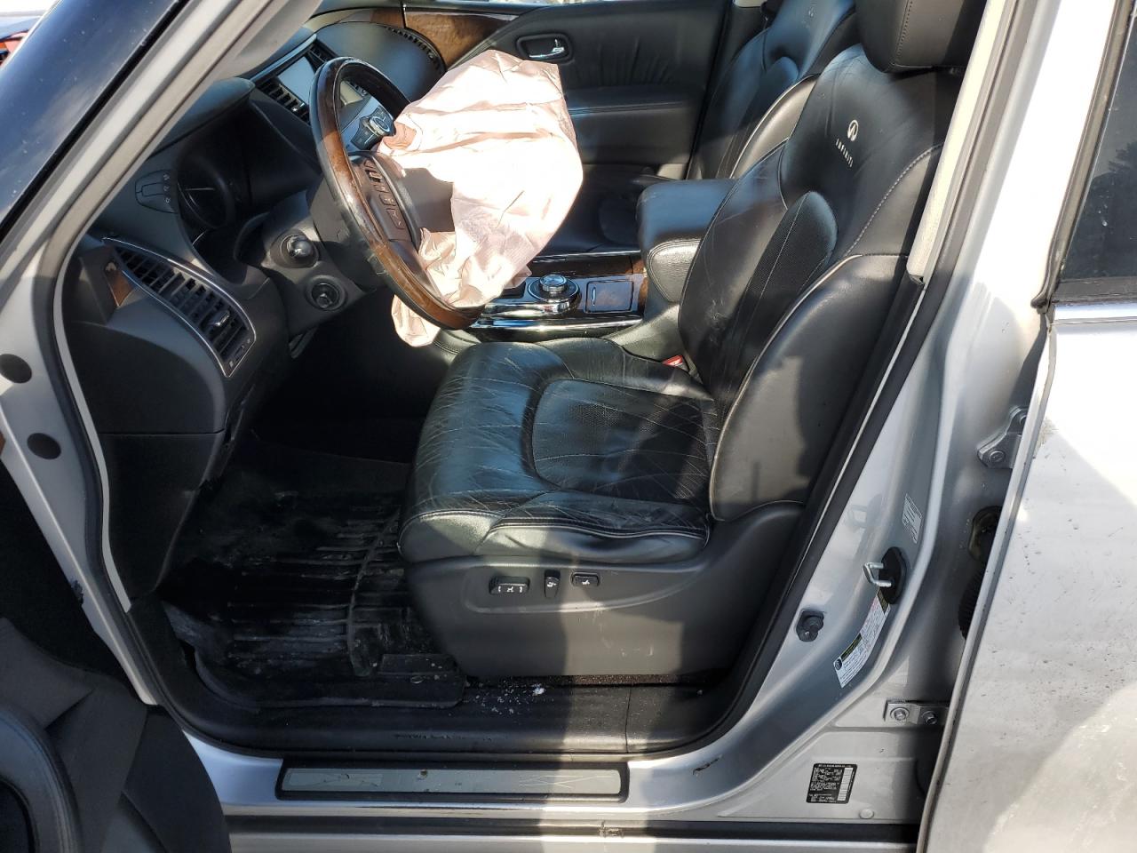 2011 Infiniti QX56 - Image 7