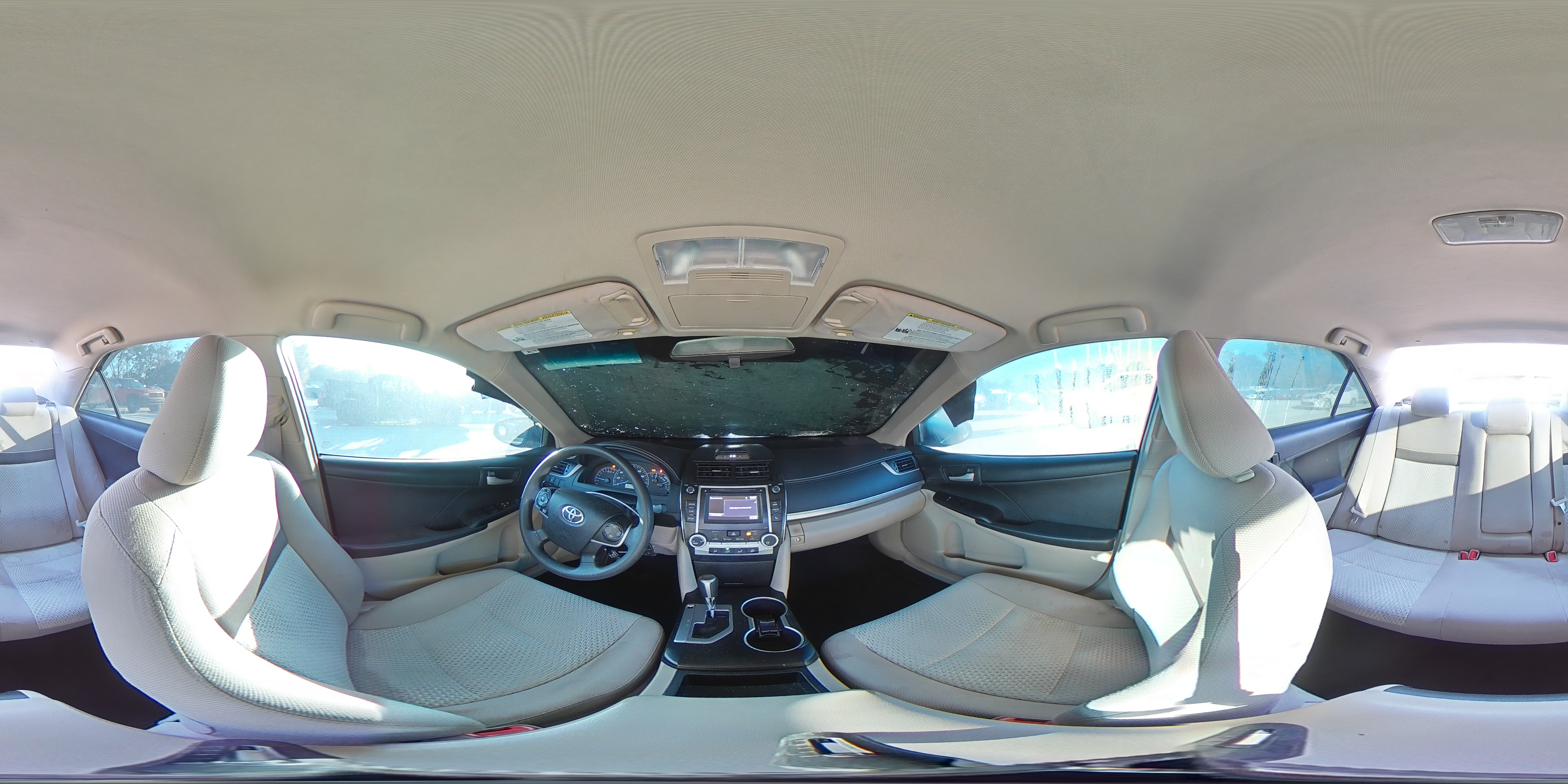 2014 Toyota Camry - Image 12