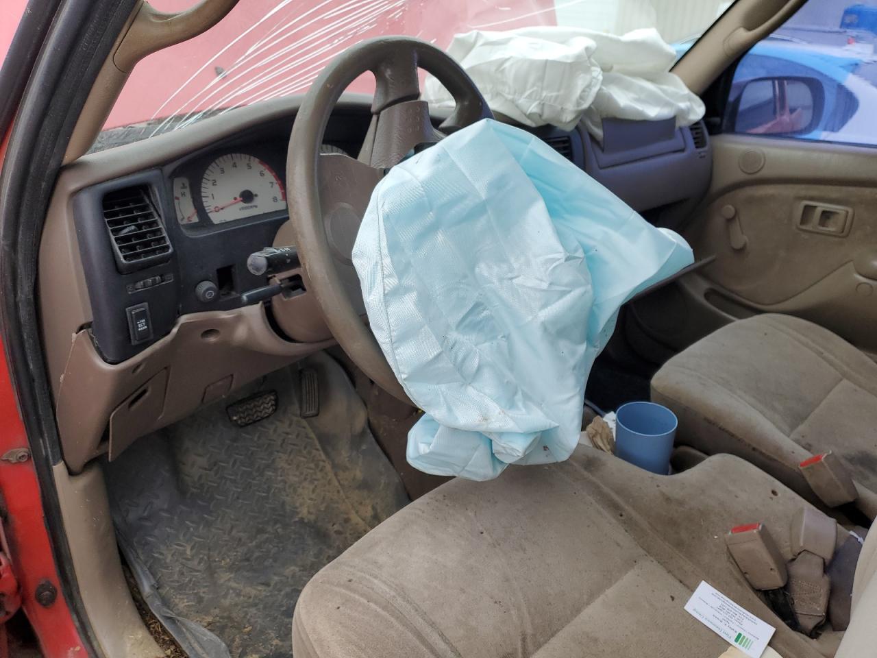 2002 Toyota Tacoma - Image 8