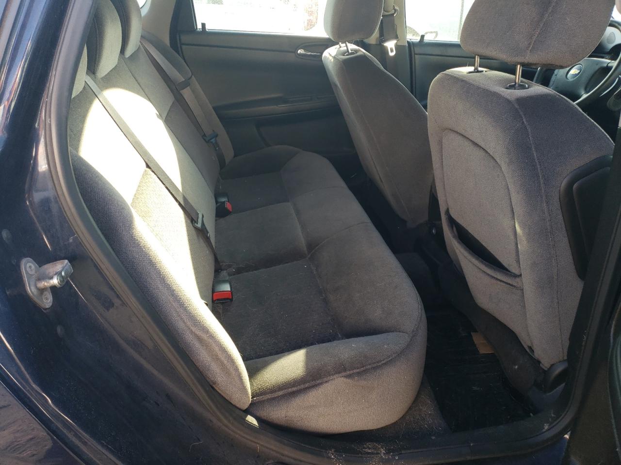 2010 Chevrolet Impala - Image 10