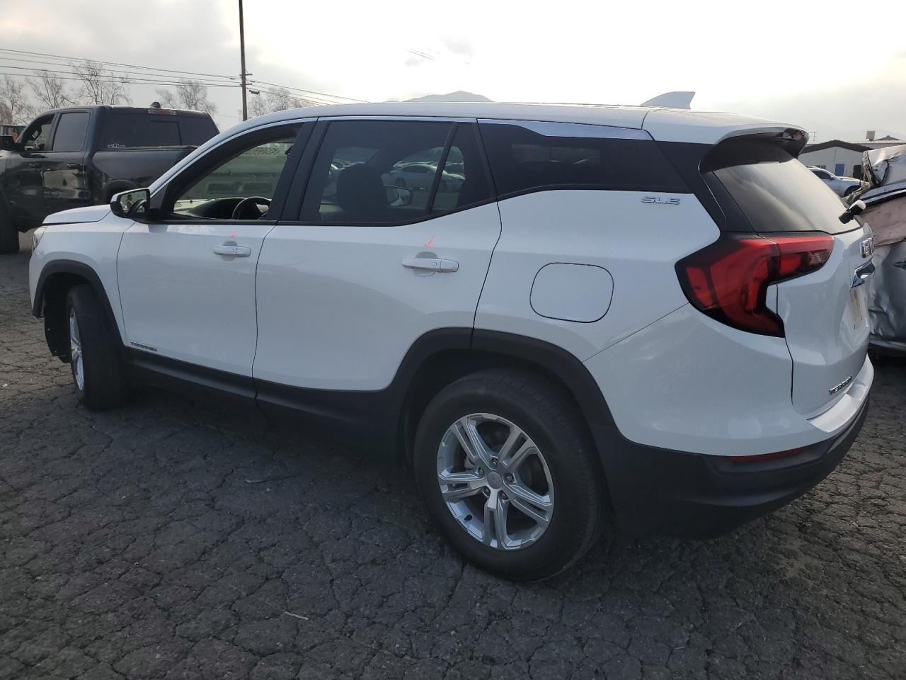 2019 GMC Terrain - Image 2