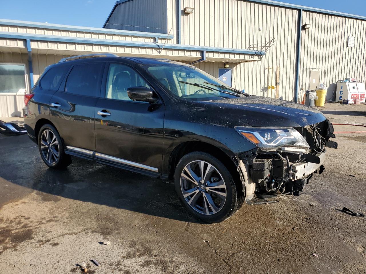 2019 Nissan Pathfinder - Image 4