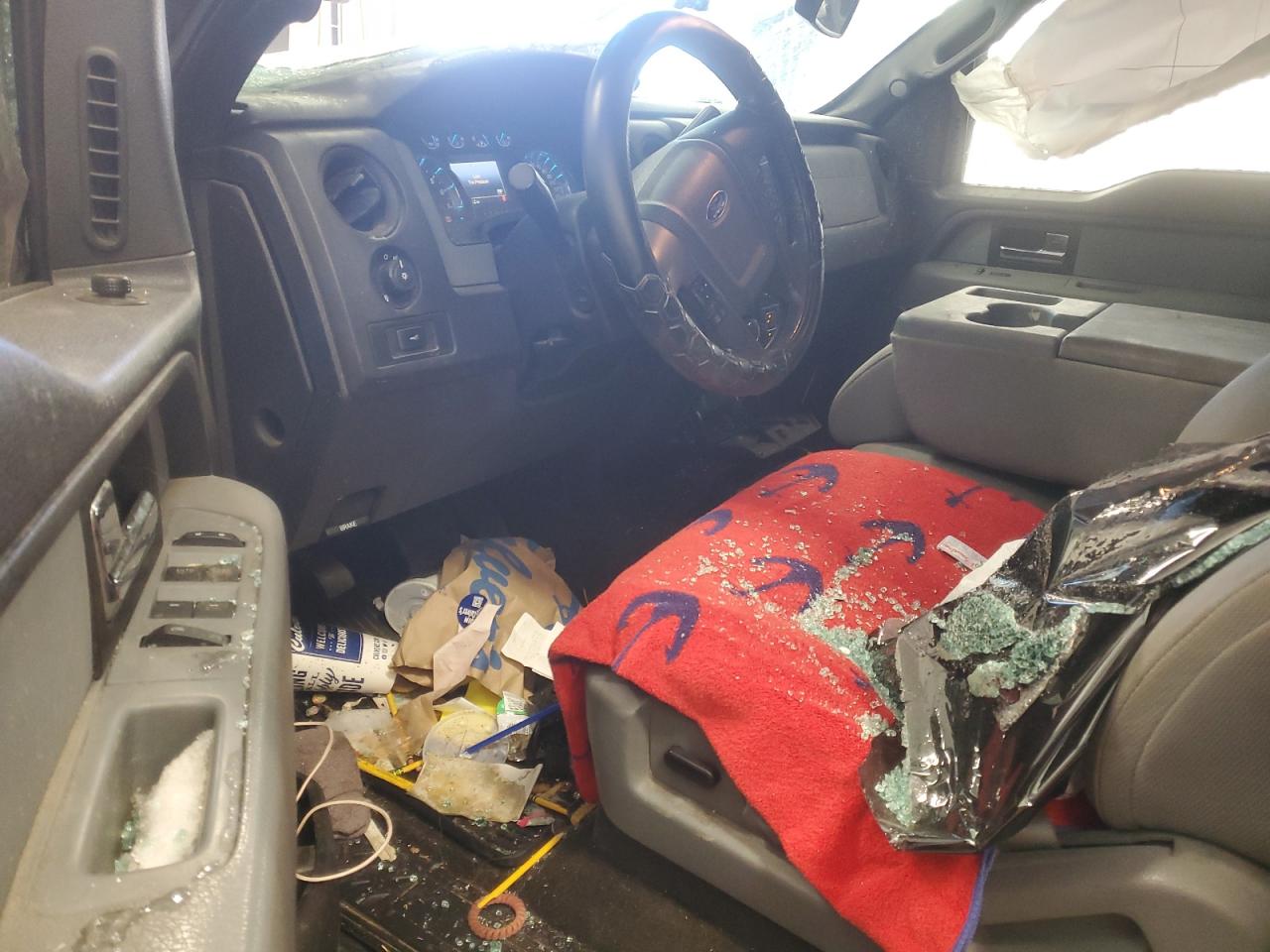 2013 Ford F-150 - Image 8