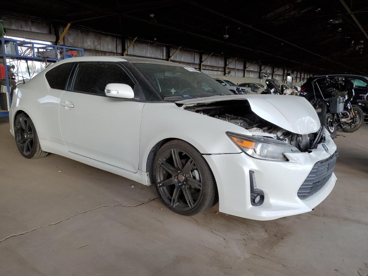 2015 Toyota tC - Image 4