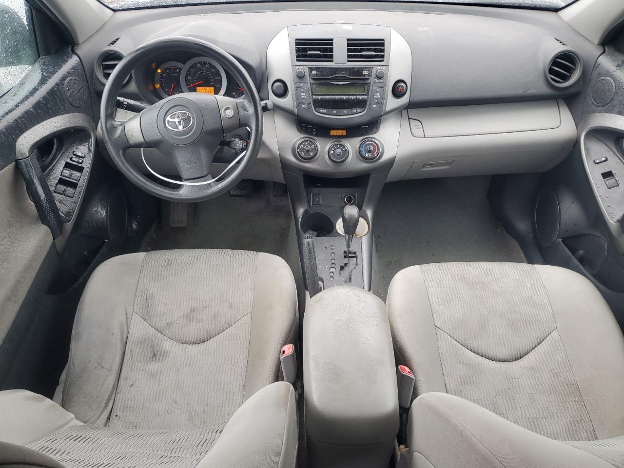 2010 Toyota RAV 4 - Image 8