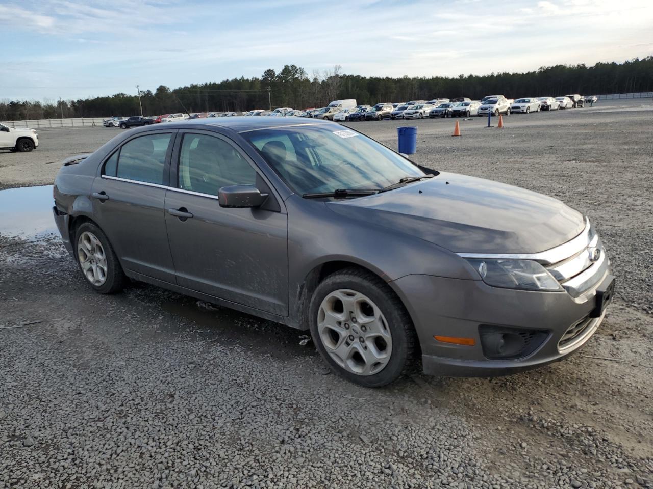 2011 Ford Fusion - Image 4