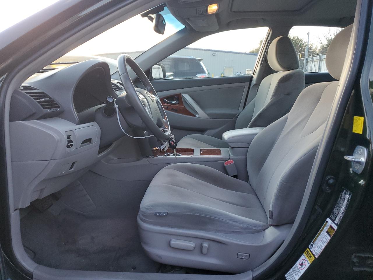 2011 Toyota Camry - Image 7